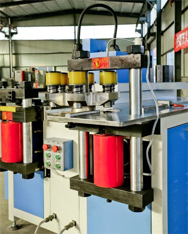 busbar cutting punching and bending machine 6