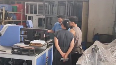 Clientes españoles visitaron nuestra fábrica de maquinaria para el procesamie...